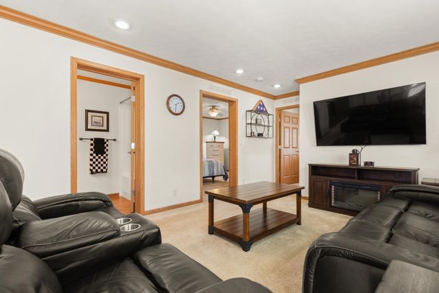 16 Skyview Drive, Brockton, MA 02301