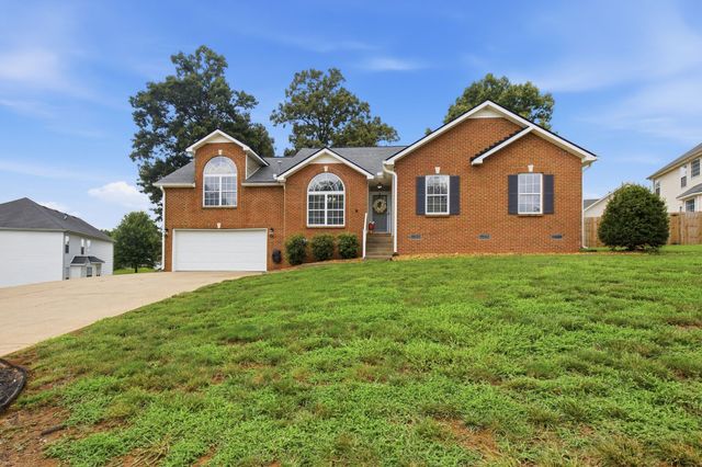 848 Nandina Ct, Clarksville, TN 37043