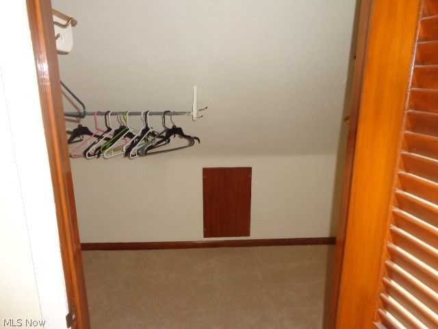 4396 Rockland Drive, Brooklyn, OH 44144
