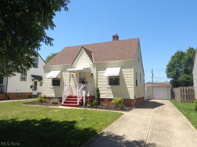 4396 Rockland Drive, Brooklyn, OH 44144