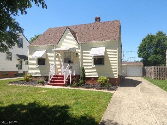 4396 Rockland Drive, Brooklyn, OH 44144