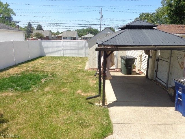 4396 Rockland Drive, Brooklyn, OH 44144