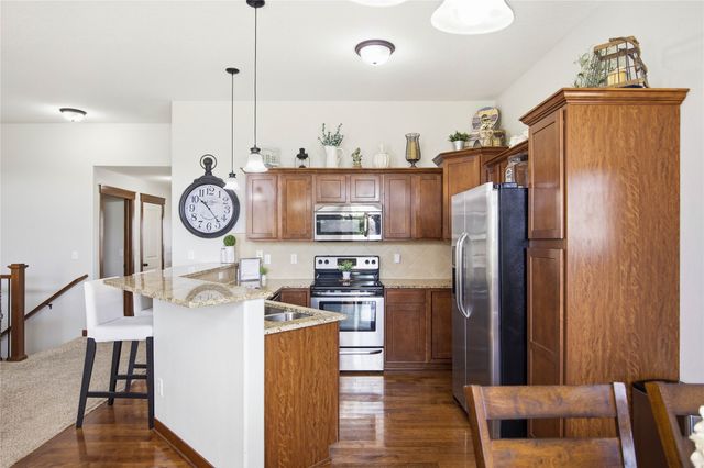 1011 NW 37th Street, Ankeny, IA 50023