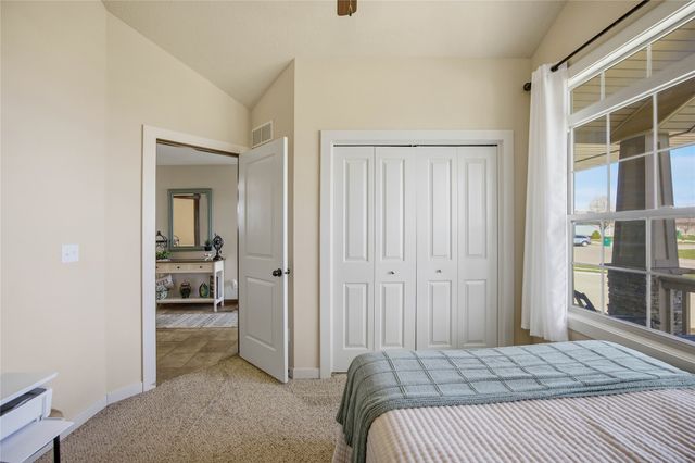 1011 NW 37th Street, Ankeny, IA 50023