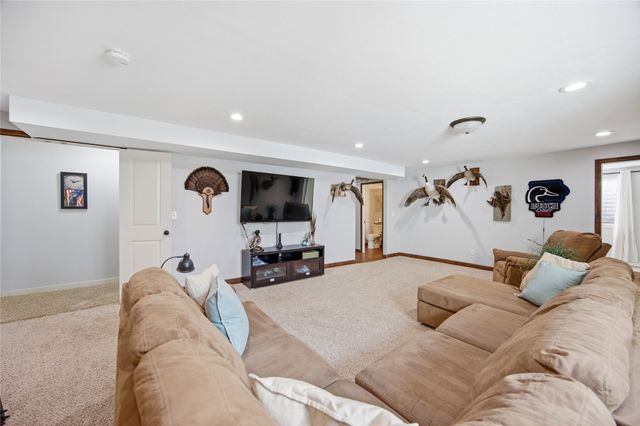 1011 NW 37th Street, Ankeny, IA 50023