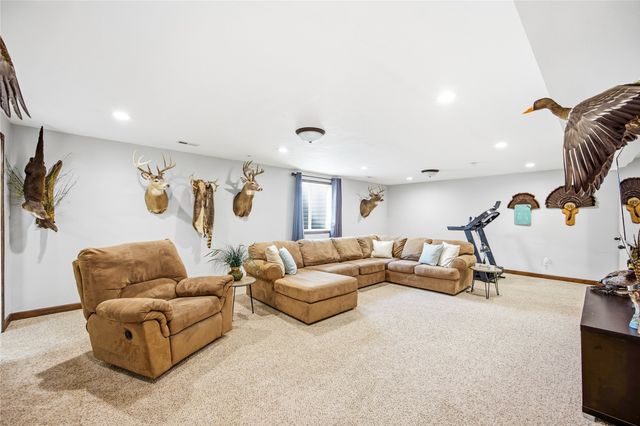 1011 NW 37th Street, Ankeny, IA 50023