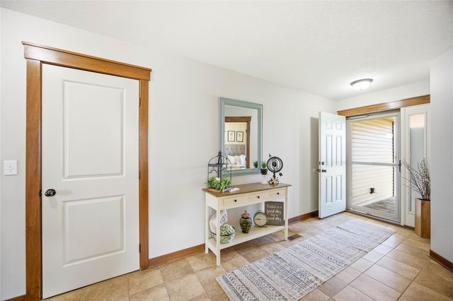 1011 NW 37th Street, Ankeny, IA 50023