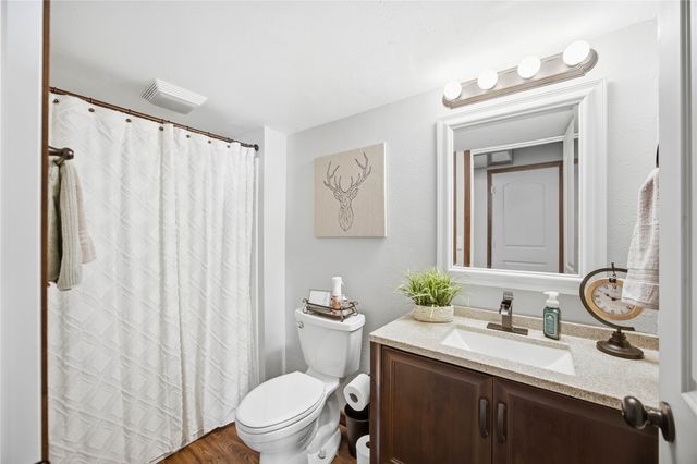 1011 NW 37th Street, Ankeny, IA 50023