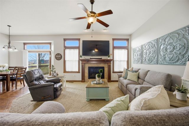 1011 NW 37th Street, Ankeny, IA 50023