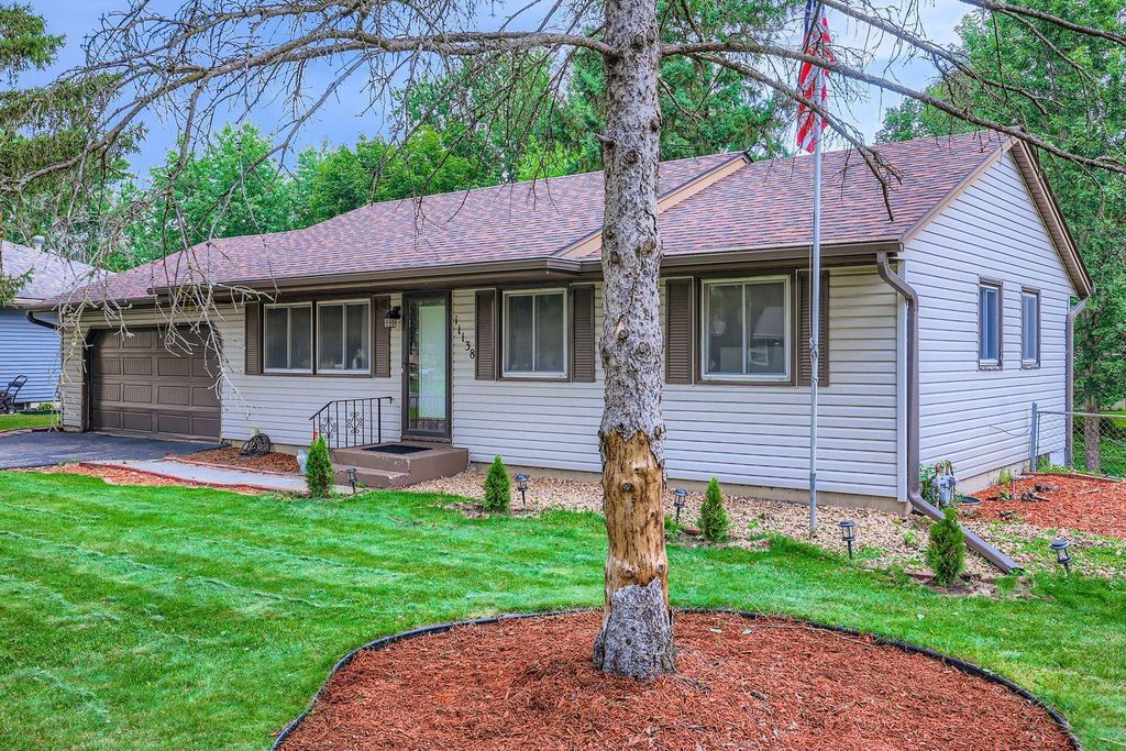 11138 Washington Street NE, Blaine, MN 55434