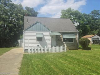 568 E Lucius Avenue, Youngstown, OH 44502