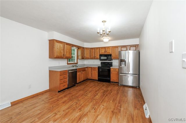 166 Marsha Ln, King William, VA 23086
