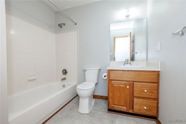 166 Marsha Ln, King William, VA 23086