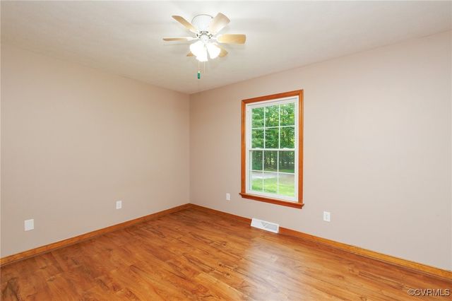 166 Marsha Ln, King William, VA 23086