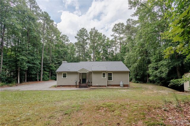 166 Marsha Ln, King William, VA 23086
