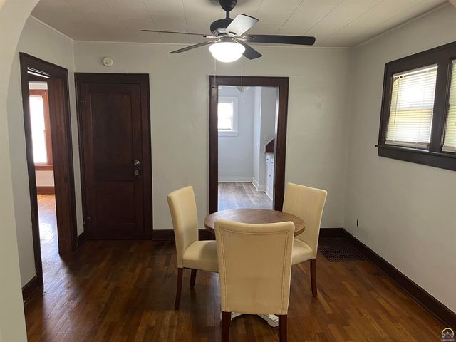 1307 SW Hampton ST, Topeka, KS 66604