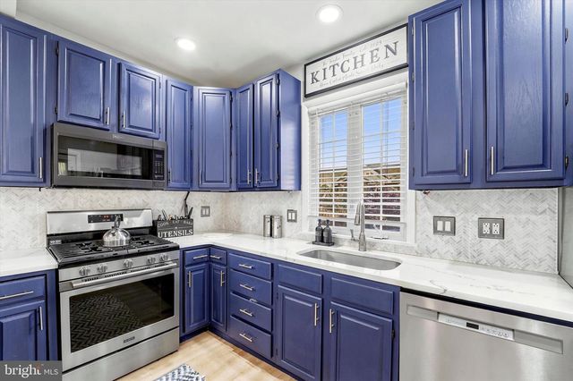 327 CONGRESS AVE, Lansdowne, PA 19050