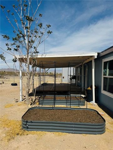 4021 N Dome Road, Golden Valley, AZ 86413