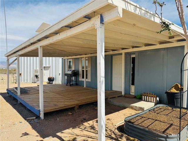 4021 N Dome Road, Golden Valley, AZ 86413