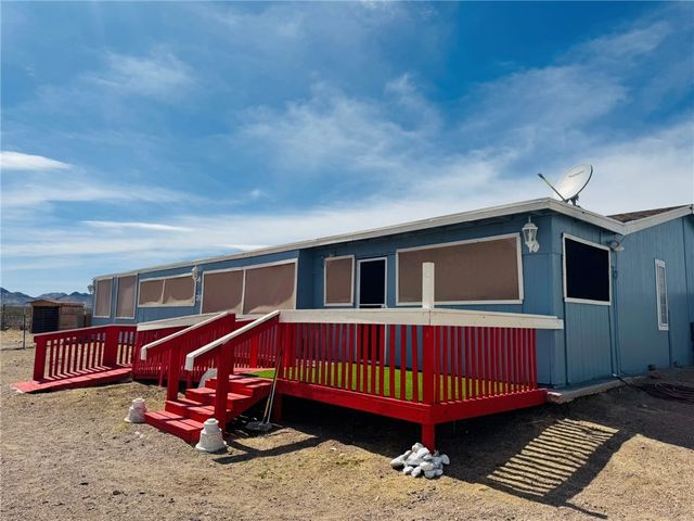 4021 N Dome Road, Golden Valley, AZ 86413