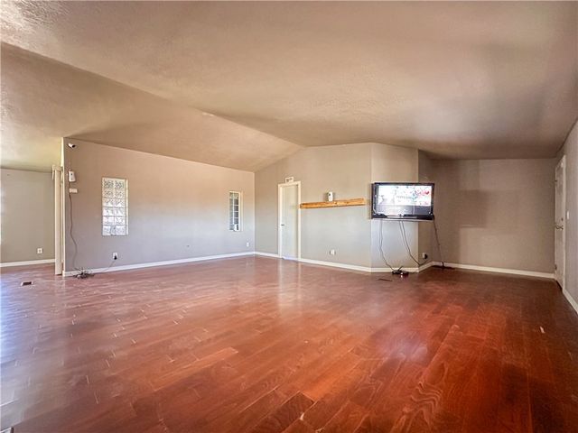 4021 N Dome Road, Golden Valley, AZ 86413