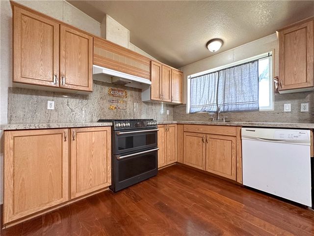 4021 N Dome Road, Golden Valley, AZ 86413