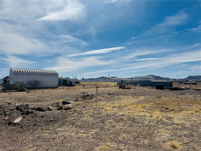 4021 N Dome Road, Golden Valley, AZ 86413