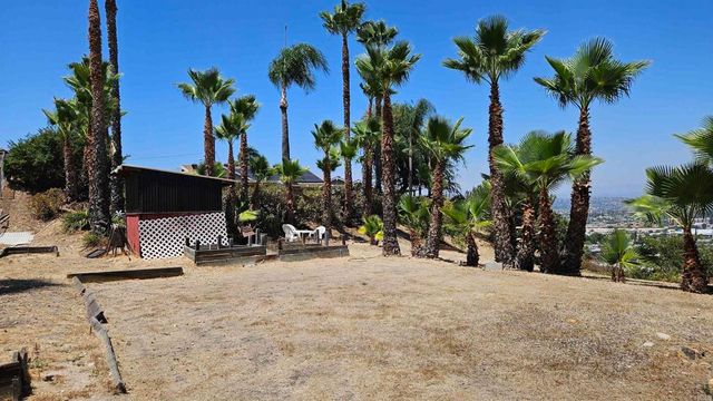 1235 El Mio Drive, El Cajon, CA 92020
