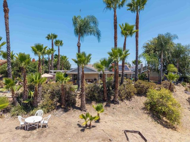 1235 El Mio Drive, El Cajon, CA 92020