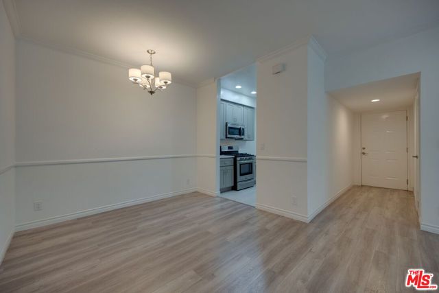 9800 Vidor Drive 101, Los Angeles, CA 90035