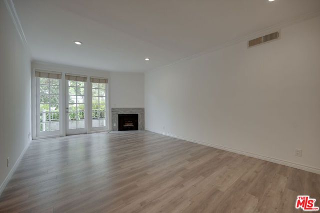 9800 Vidor Drive 101, Los Angeles, CA 90035