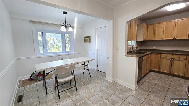 1-37 34th Street, Fair Lawn, NJ 07410
