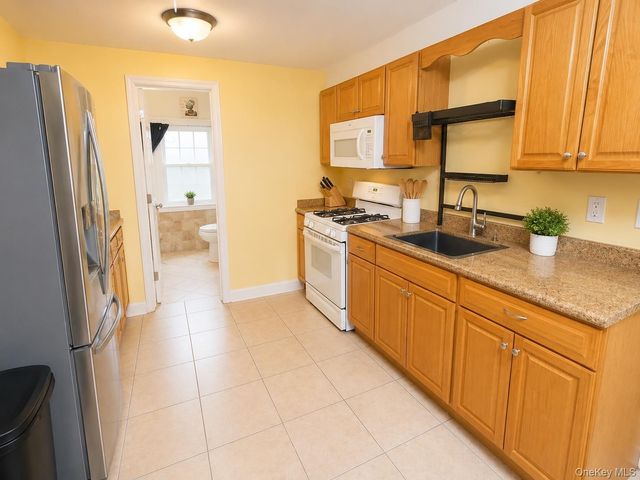 63 E Kenoza Place, Smallwood, NY 12778