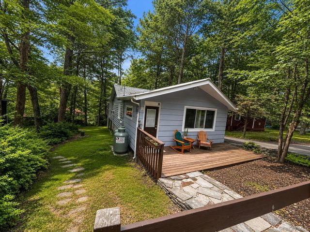 63 E Kenoza Place, Smallwood, NY 12778