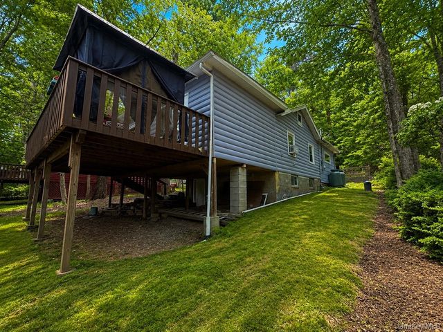63 E Kenoza Place, Smallwood, NY 12778