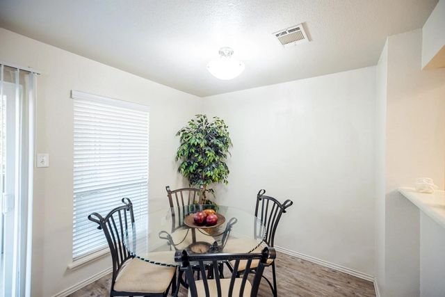 10401 Lamar Boulevard N R204, Austin, TX 78753