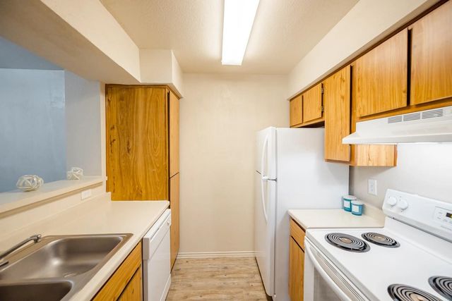 10401 Lamar Boulevard N R204, Austin, TX 78753