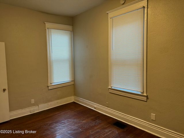 1851 Date St, Louisville, KY 40210