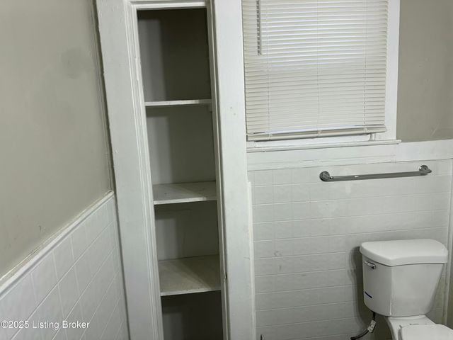 1851 Date St, Louisville, KY 40210