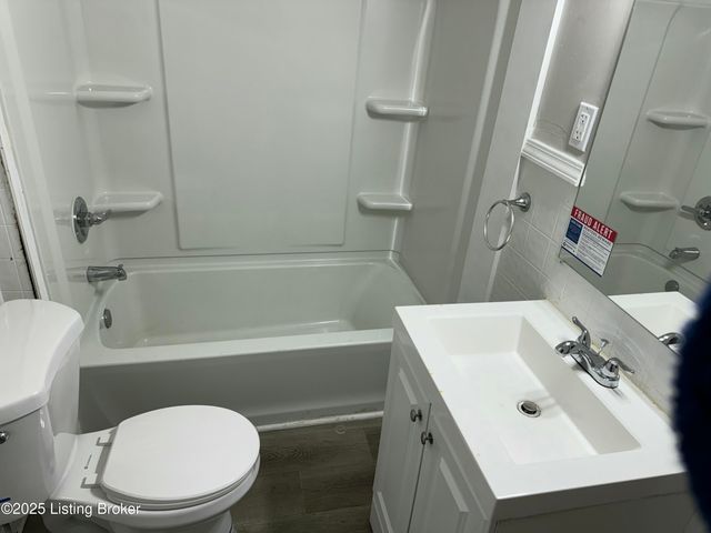 1851 Date St, Louisville, KY 40210