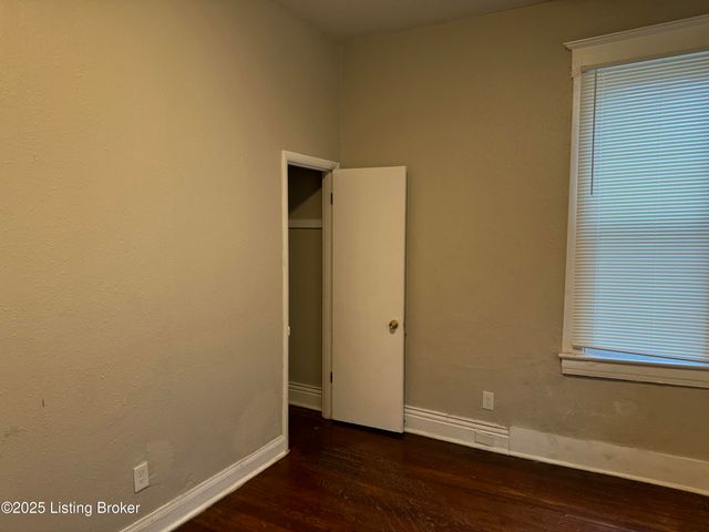 1851 Date St, Louisville, KY 40210