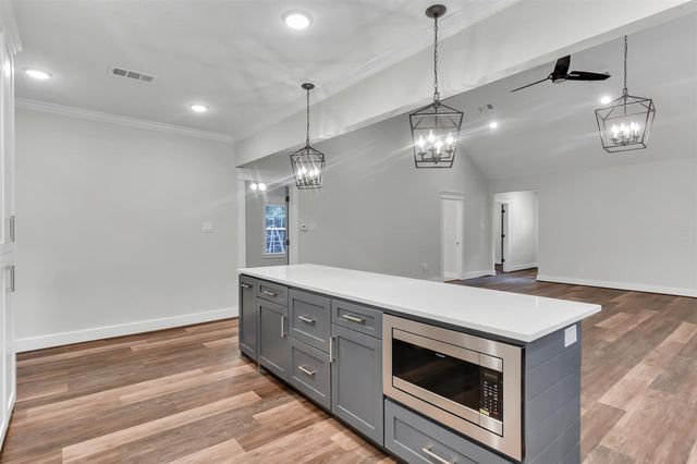 711 French River Circle, Montgomery, TX 77316