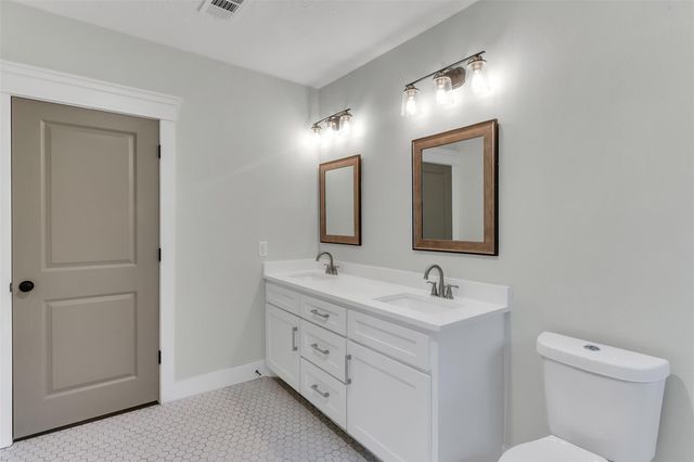 711 French River Circle, Montgomery, TX 77316