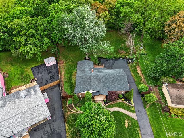 1115 Grand Prix Drive, St Charles, MO 63303