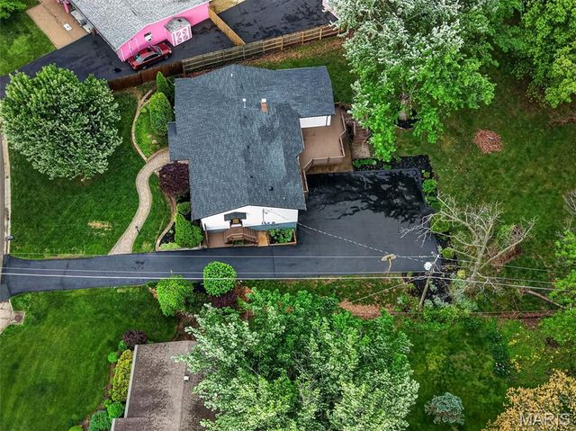 1115 Grand Prix Drive, St Charles, MO 63303