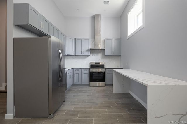 126 Innis Avenue 2-1, Poughkeepsie, NY 12601