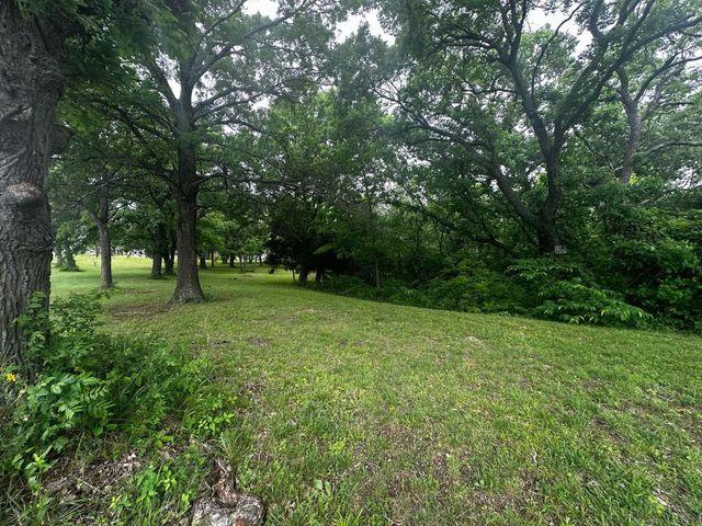 505 Paxton Road, Gunter, TX 75058