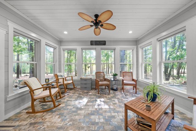 635 Seven Mile Ridge Rd, Indian Mound, TN 37079