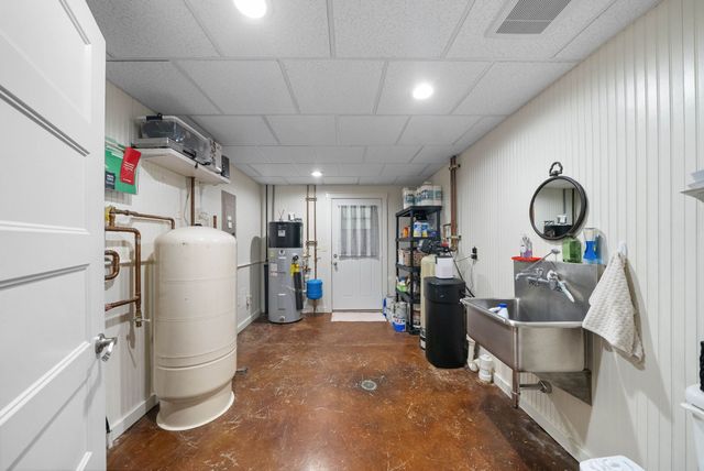 635 Seven Mile Ridge Rd, Indian Mound, TN 37079