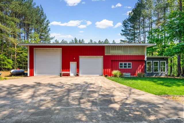 635 Seven Mile Ridge Rd, Indian Mound, TN 37079